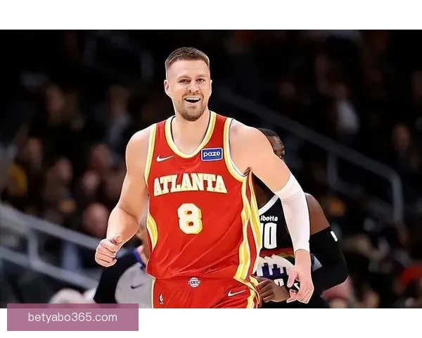 波尔津吉斯罚球时勇士仅剩2人替补席 7人缺阵影响球队表现